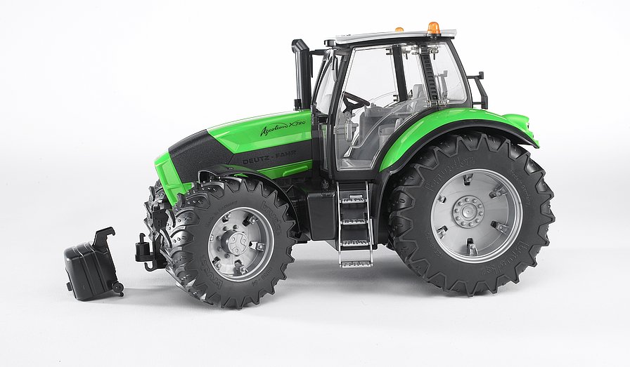 Deutz Agrotron X720      Artikel Nr. 03080     Größe 35,5 cm × 18,0 cm × 20,4 cm     Altersempfehlung ab 3 Jahren